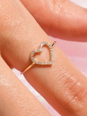 Stone and Strand 14K Solid Gold Heart Ring
